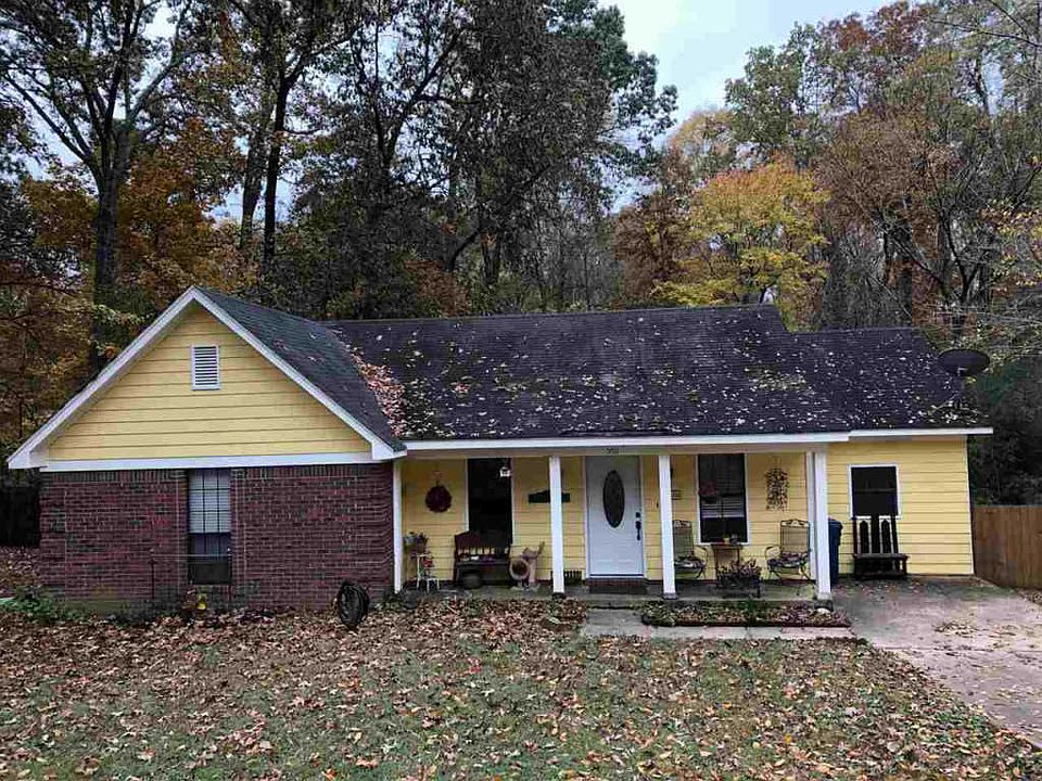 1st image of 5511 Caroline Dr