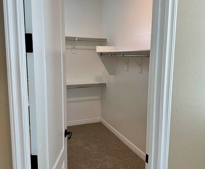 2930 E Sunland Ave — Photo 24