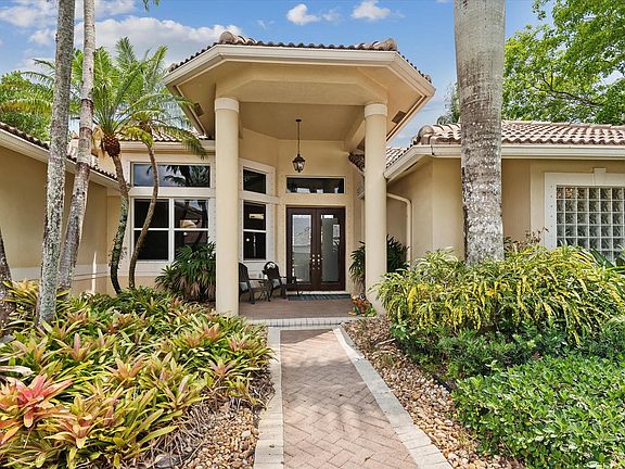 4th image of 5046 Kensington Circle