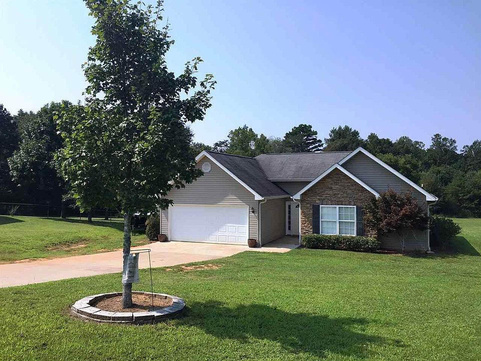 1st image of 272 Doris Ann Ct