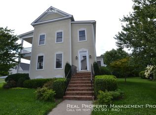 702 Irvine Bank Ln, Purcellville, VA 20132