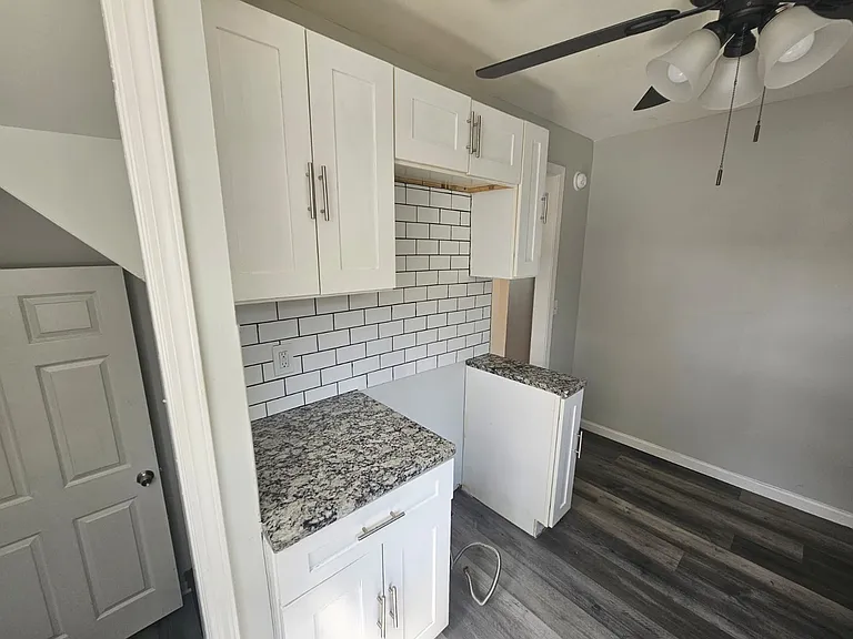 20630 Morris Ave — Photo 7