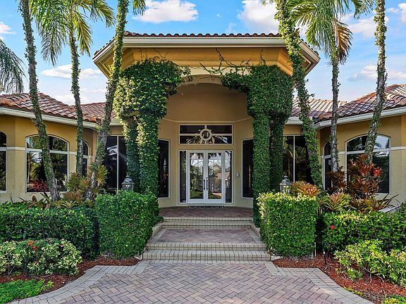 3rd image of 3060 Paddock Road