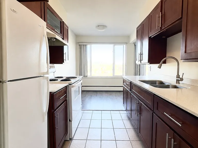 1350 Madison Ave #306 — Photo 5