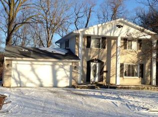 1600 Autumn Ln, Lansing, MI 48912