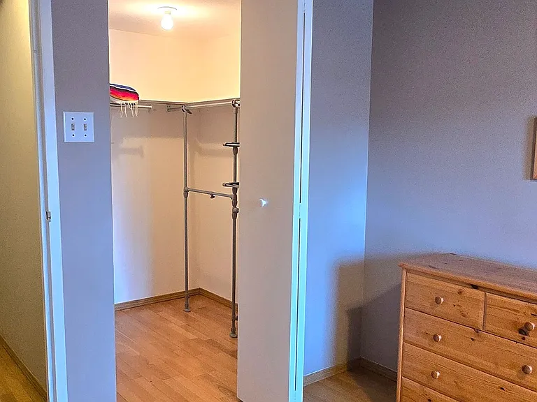 175 Hunter St E #404 — Photo 17