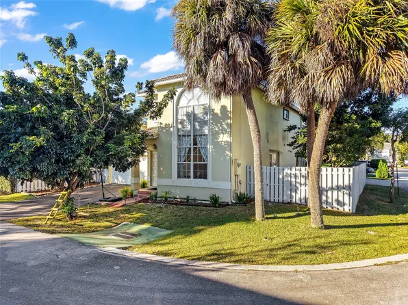 5497 NW 44th Way, Coconut Creek, FL 33073