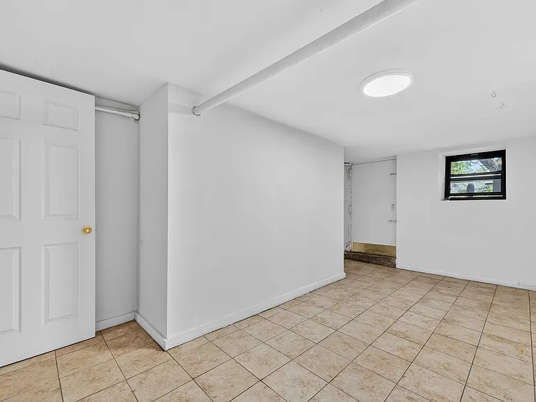 501 Saint Johns Pl #1A — Photo 9