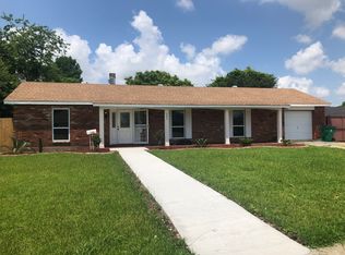 244 Briarwood Dr, Gretna, LA 70056