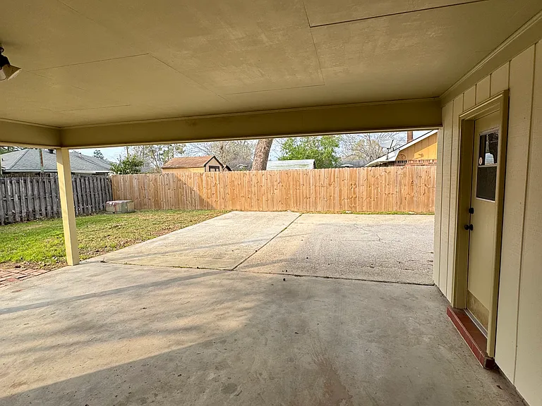 1413 Briarhurst Dr — Photo 46