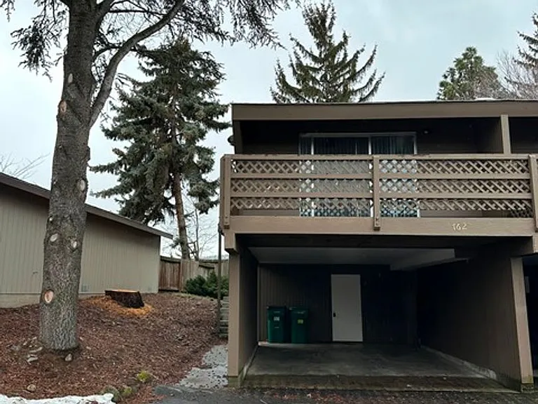 762 W Oregon Ave — Photo 1