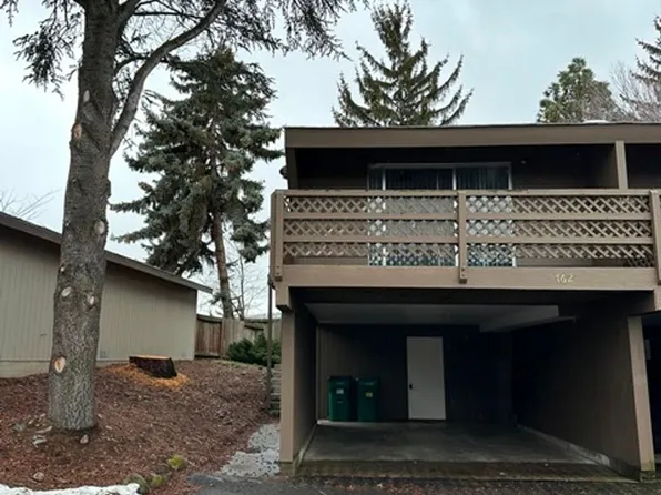 762 W Oregon Ave, Klamath Falls, OR 97601