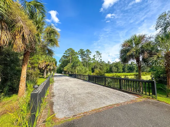 263 Oakridge Ln, Daufuskie Island, SC 29915