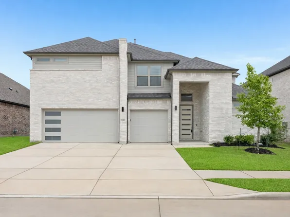 450 Colt Dr, Lavon, TX 75166