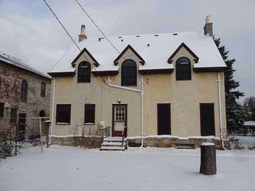 2nd image of 1700 Hillcrest Ave