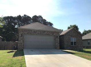 3215 Chelsey Ln, Springdale, AR 72764