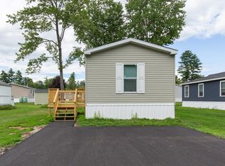 16 S Emperor Dr, Concord, NH 03303