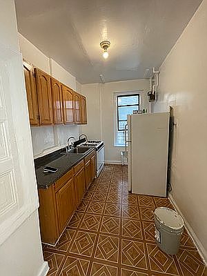 5th image of 580 Academy St #24