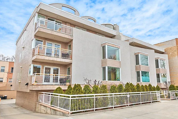 Sold by Fillmore | media 3