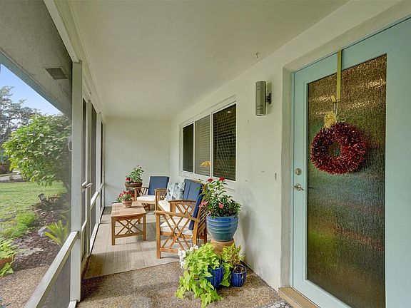 3rd image of 1701 NE 27th Drive