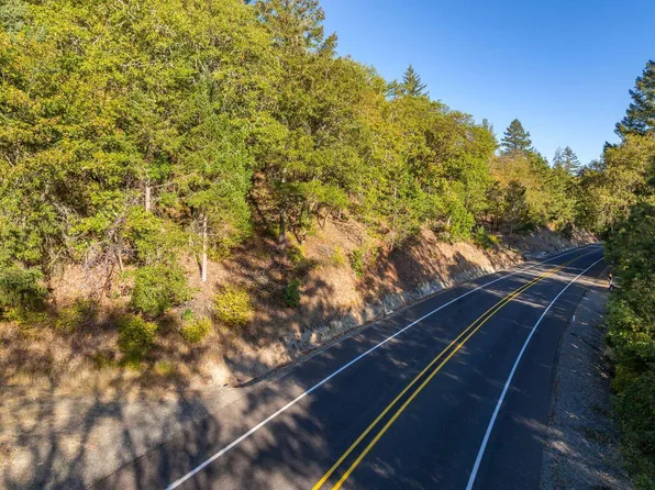 5590 Upper River Rd, Grants Pass, OR 97526