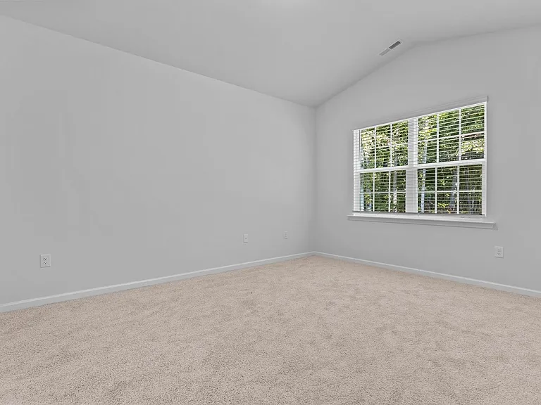 284 Robert Pl — Photo 23