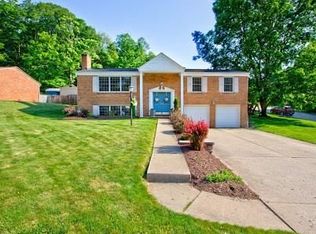 5923 Dashwood Dr, Bethel Park, PA