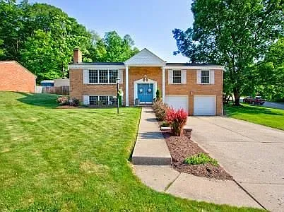 5923 Dashwood Dr photo 1