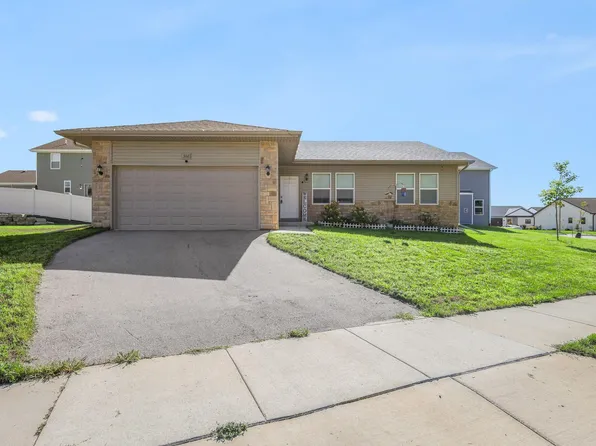 302 Tori Dr, Belleville, WI 53508