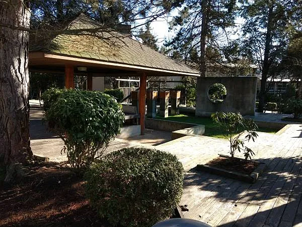 9847 Manchester Dr #105 — Photo 5