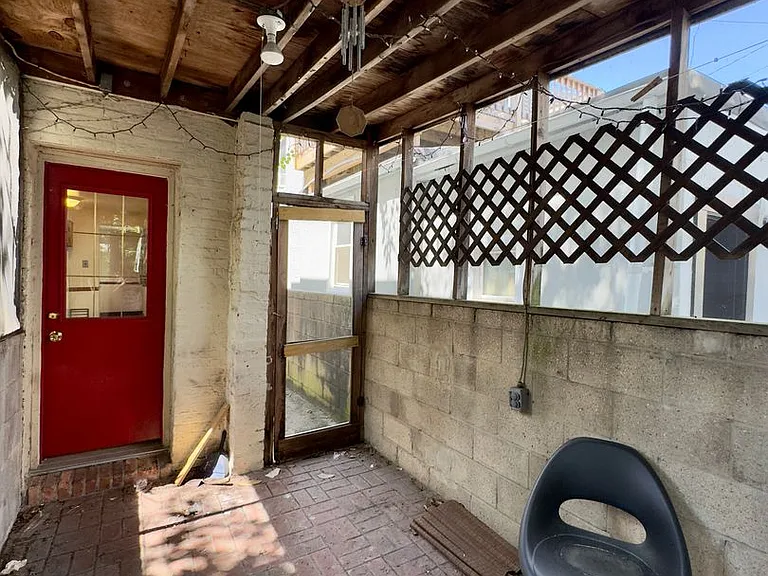 331 S Ann St — Photo 14
