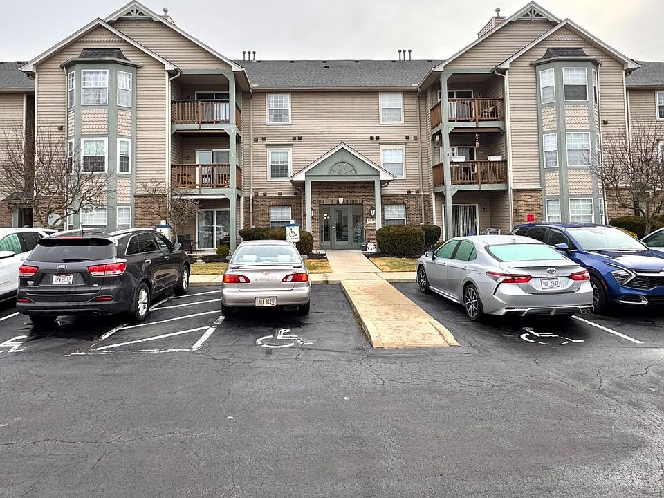1st image of 4941 N Arbor Woods Ct APT 301