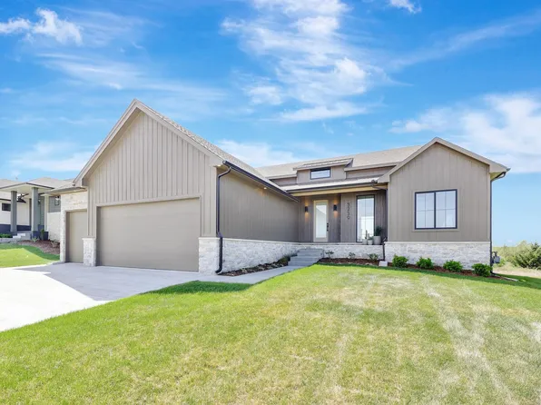 3239 N Bedford St, Wichita, KS 67226