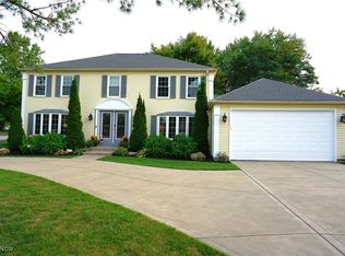 18146 Fern Canyon Dr, Strongsville, OH