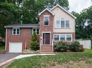 208 Hawthorn Ave, Springfield, NJ 07081