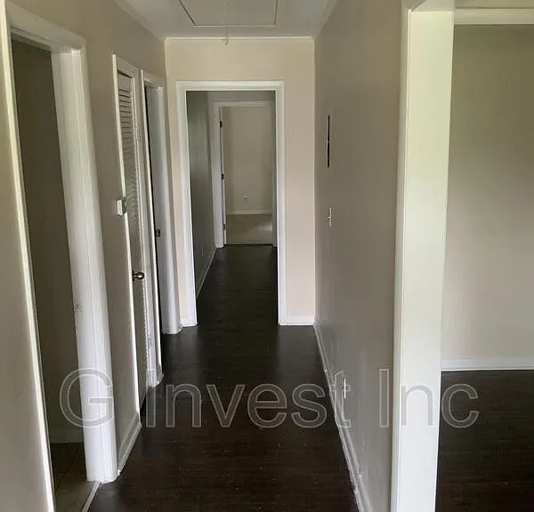 1459 Hawkins St NW — Photo 5