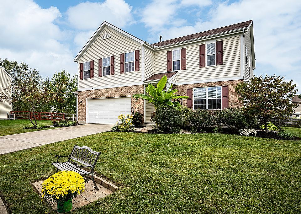 Large 2 story floor plan