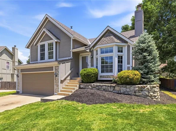 14709 Goodman St, Overland Park, KS 66223