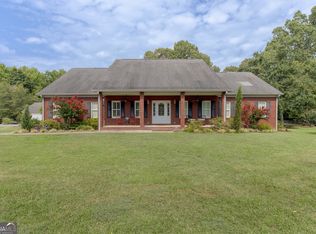 2624 Burnett Rd, Byron, GA 31008