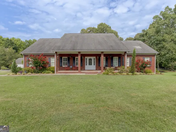 2624 Burnett Rd, Byron, GA 31008