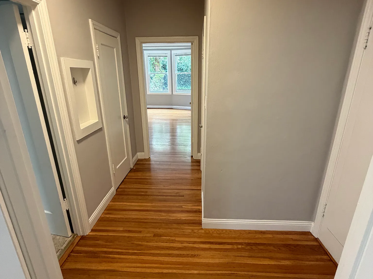 Studio, 500 sqft, $3,495 — Photo 3