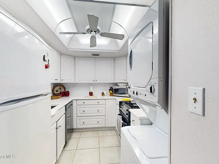 2100 N Atlantic Ave #510 — Photo 30