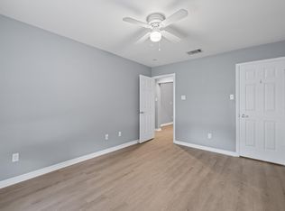 805 N Main St UNIT 101, Salado, TX 76571