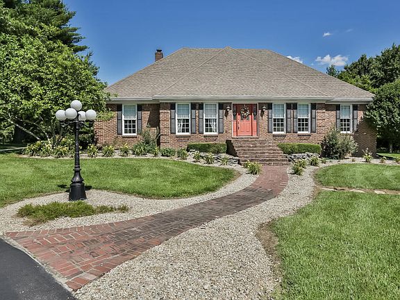 2nd image of 76 Colony Dr