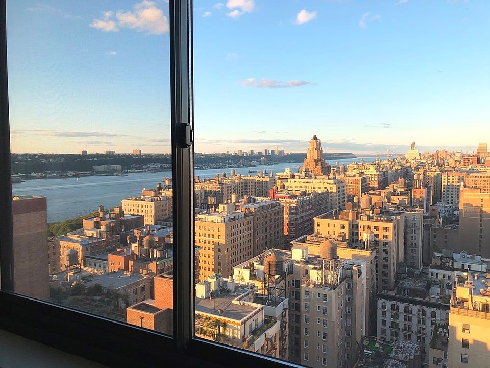 1st image of 275 W 96th St APT 32C