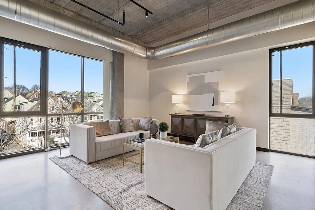 1 bed, 1.0 bath, 844 sqft, $3,200 — Photo 2