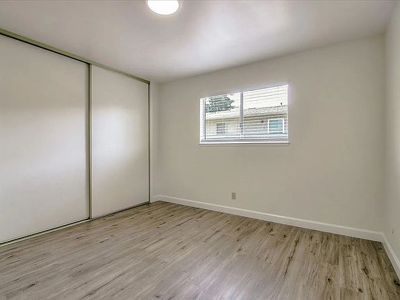 5th image of 2695 Mar Vista Dr #G
