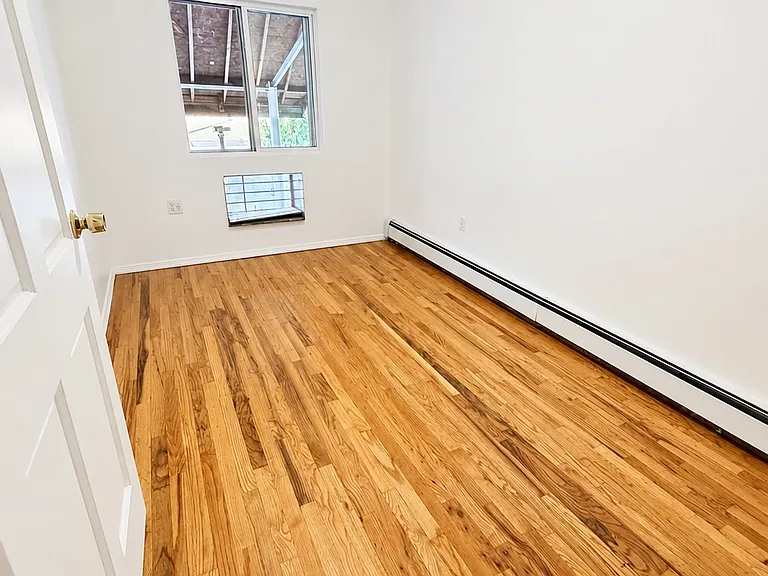 2315 100th St #1F — Photo 9