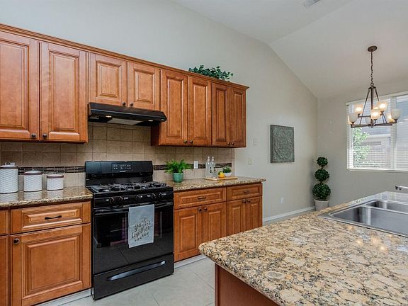 3rd image of 6039 W Chennault Ave