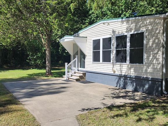 5th image of 450 Equitation Ln